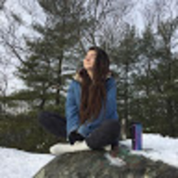 Meet your Posher, Vivienne - Picture 1 of 1